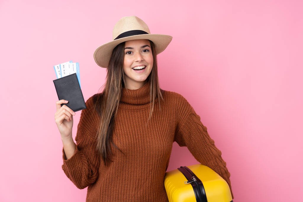 Comfort and Style in the Air: Travel Outfit Tips for Long-Haul Flights Tips For Maintaining A Stylish Appearance During Travel